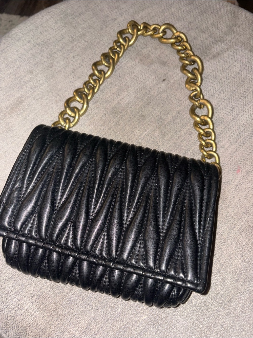 Amazon Black Quilted Shoulder Bag with Gold Chain